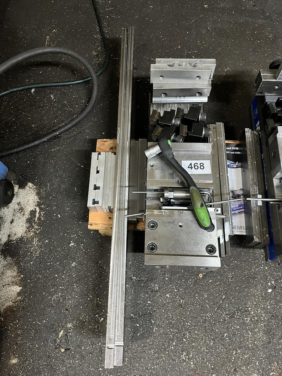 Maschinenschraubstock 160mm Backenbreite, inkl. Anschäge und diverse Spannbacken?d=2025-06-18 12:12:39