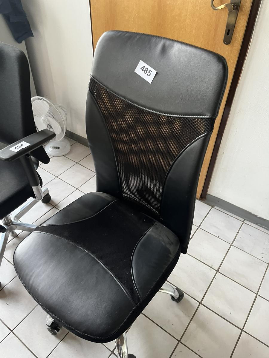 Bürodrehstuhl?d=2025-06-18 12:15:44