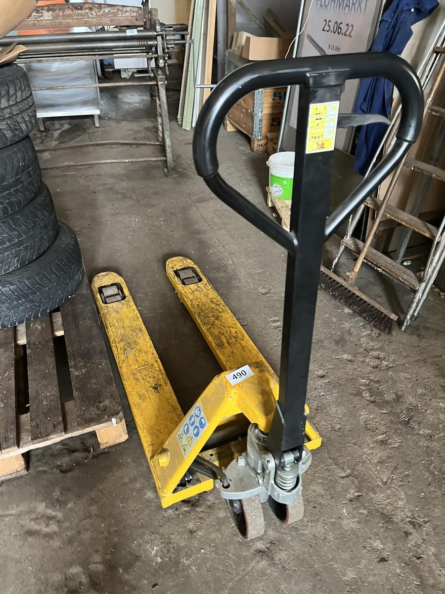 Palettenhubwagen, 2to?d=2025-06-18 18:45:35