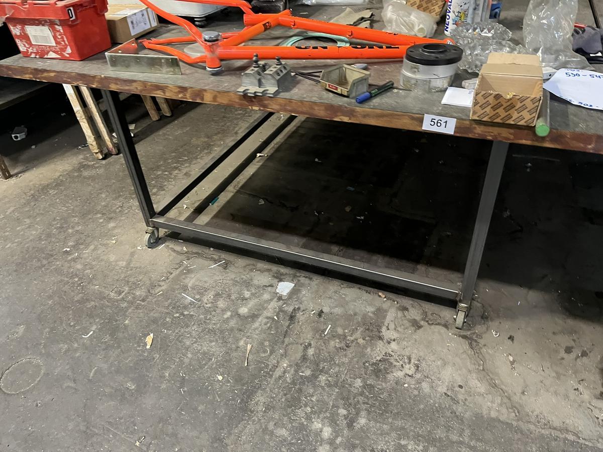 Werktisch mit Rollen, ca. 260x180x80cm?d=2025-06-18 16:14:29