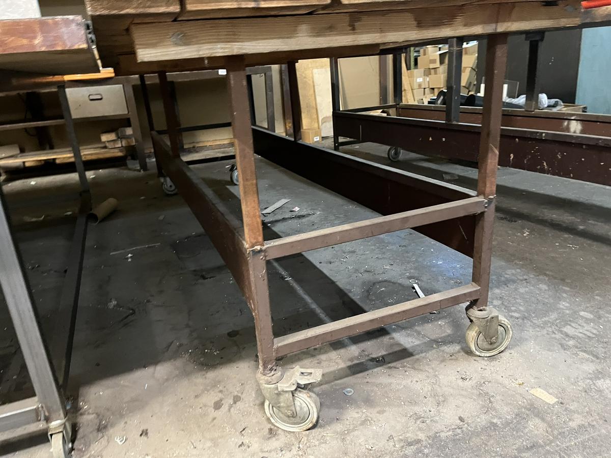 Werktisch mit Rollen, ca. 270x100x80cm?d=2025-06-18 11:58:18