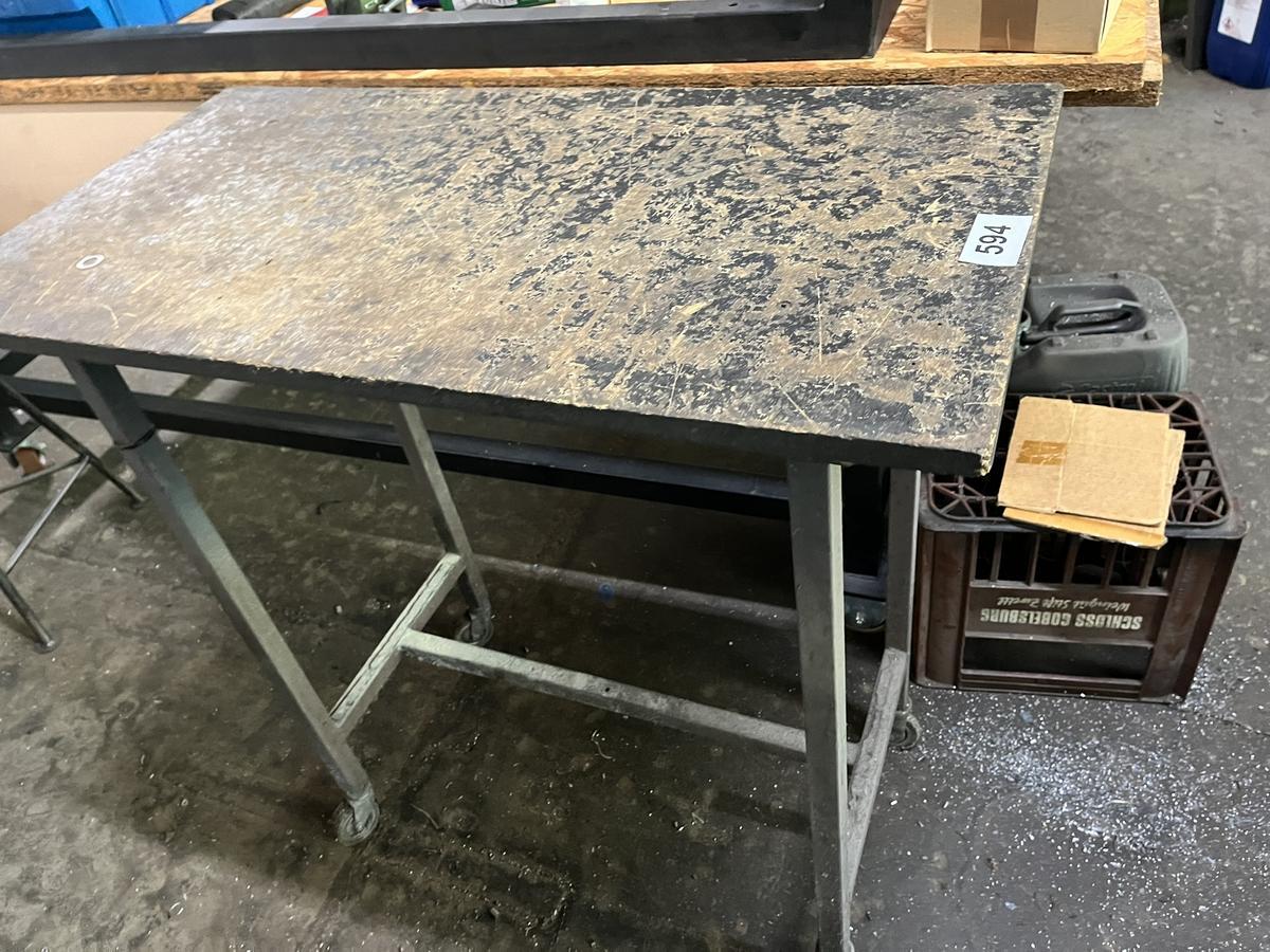 Werktisch mit Rollen, ca. 95x50x95cm?d=2025-06-18 11:58:18
