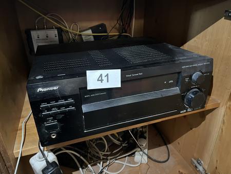 Pioneer Soundanlage mit 4 Stück Boxen Bose Type VSX D712 Pioneer Soundanlage mit 4 Stück Boxen Bose Type VSX D712