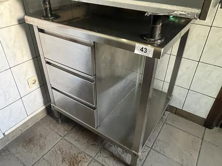 Edelstahl Arbeitstisch ca. 80/70/90 cm mit 3 Auszugsladen aufgekantet rückseitig Edelstahl Arbeitstisch ca. 80/70/90 cm mit 3 Auszugsladen aufgekantet rückseitig