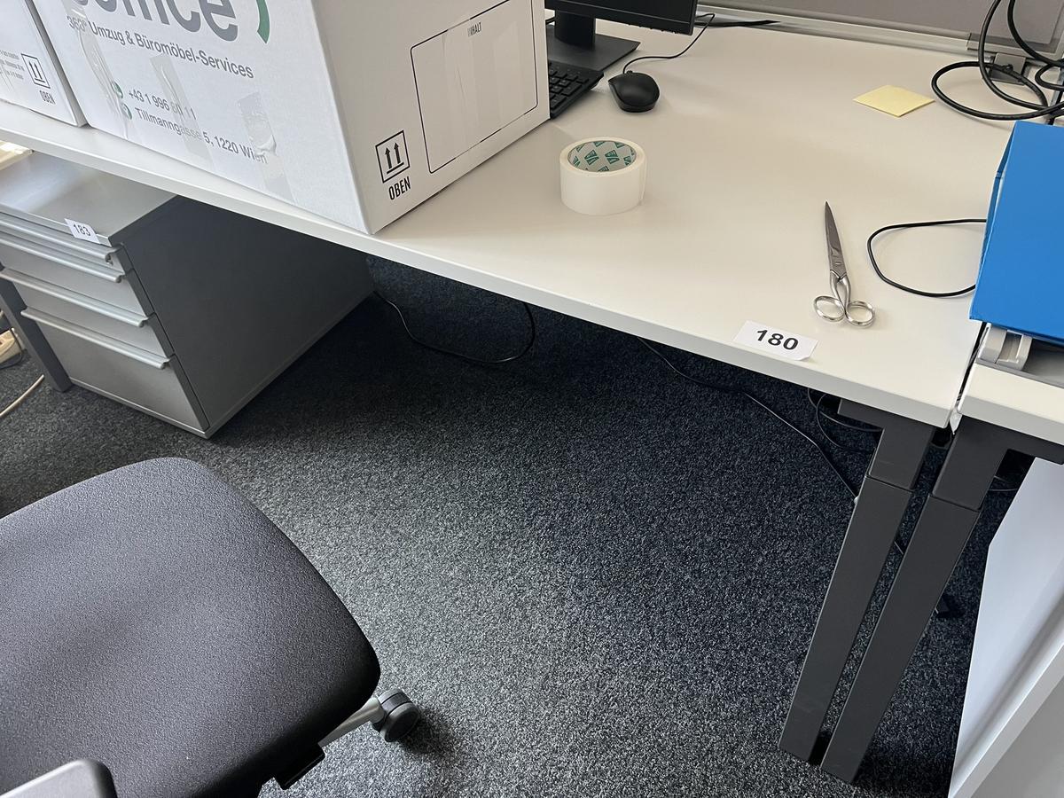 Steelcase Schreibtisch 180/80 cm