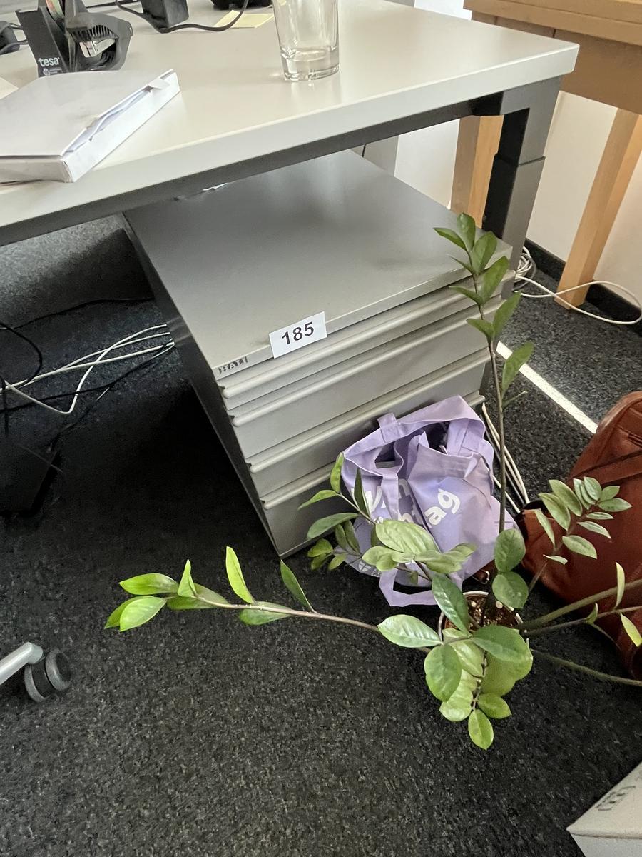 Rollcontainer 54/60 cm mit Auszugsladen