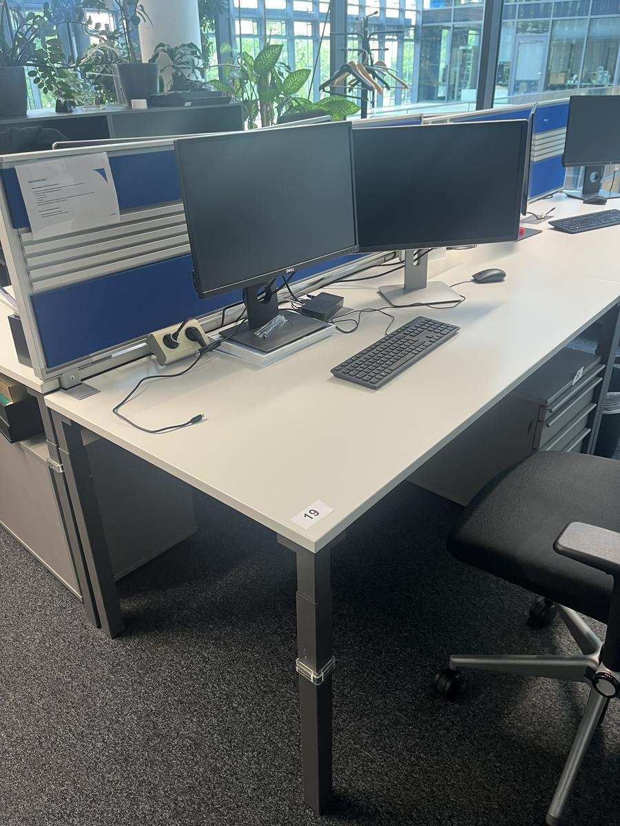 Steelcase Schreibtisch 160/80 cm