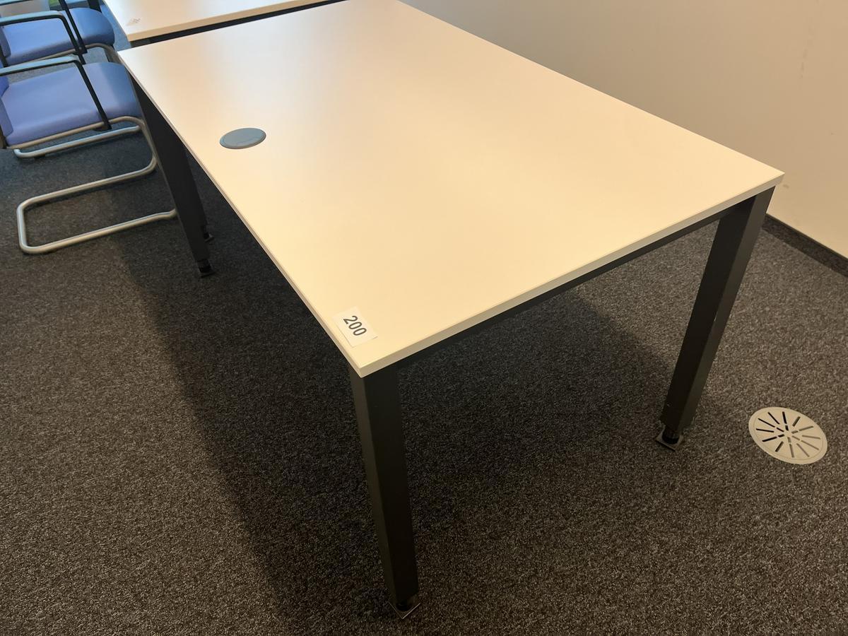 Steelcase Schreibtisch ca. 140/80 cm