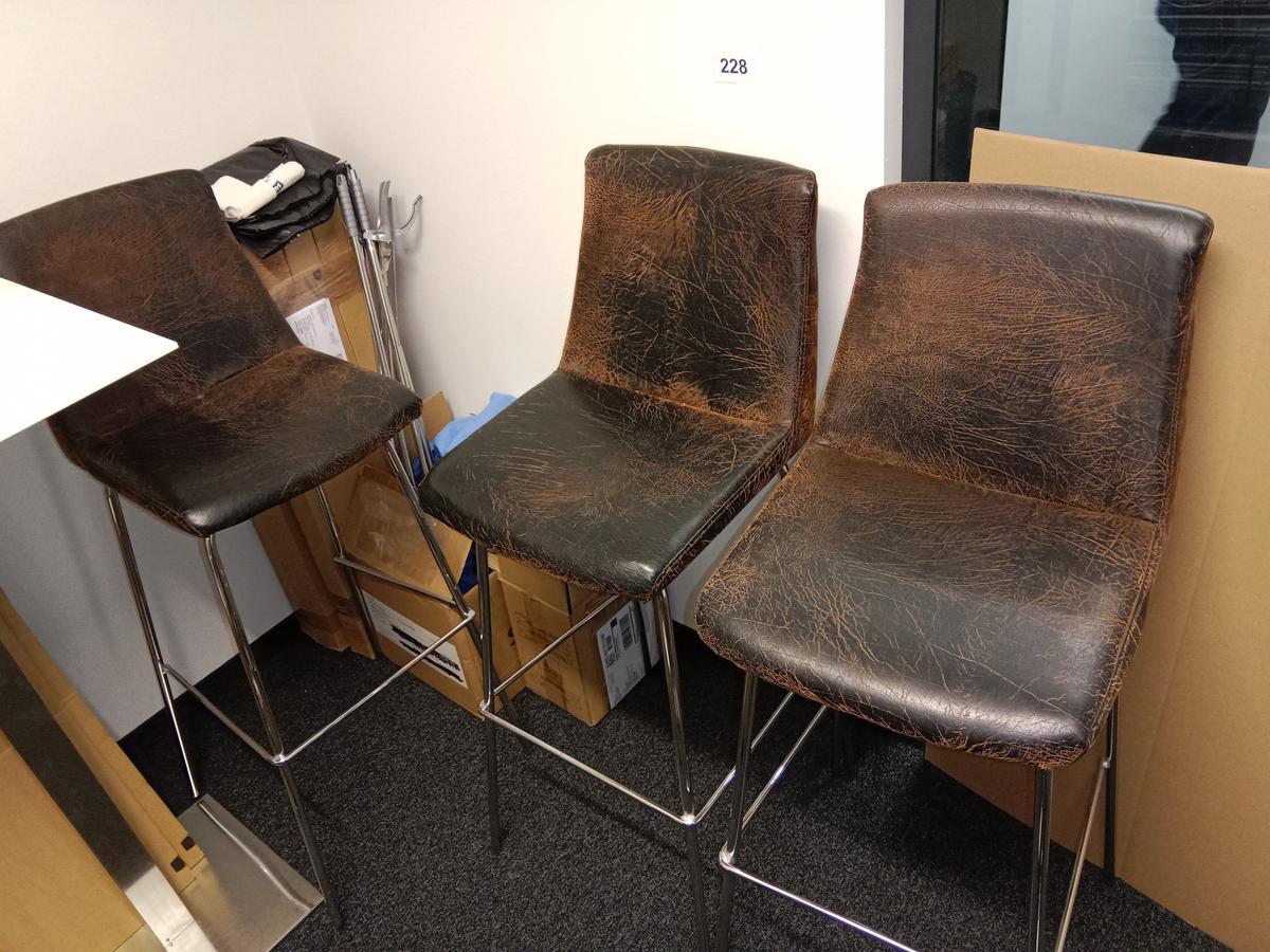 3 Stück Hocker mit Lederbezug