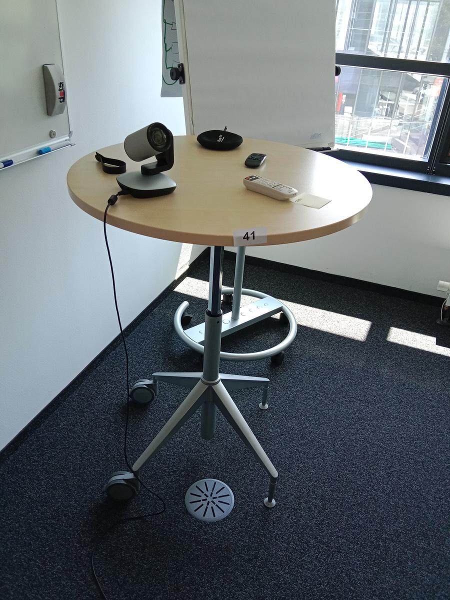Teleskoptisch höhenverstellbar ca.65/115 cm - 80 cm Durchmesser?d=2025-06-15 20:12:46