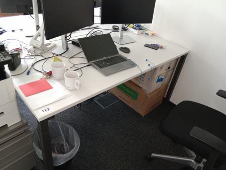 Schreibtisch Steelcase 160 x 80 cm