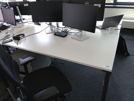 Schreibtisch Steelcase 160 x 80 cm