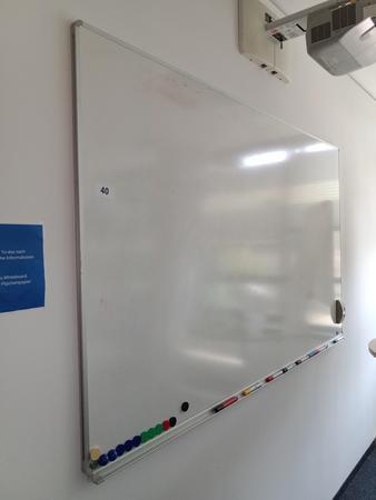 Whiteboard ca. 120/200 cm
