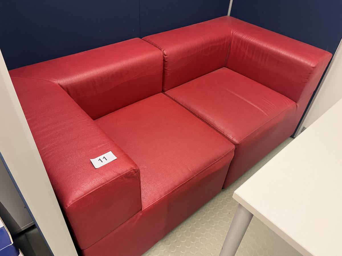 2teilige Sitzbankgruppe rot?d=2025-06-16 10:38:05