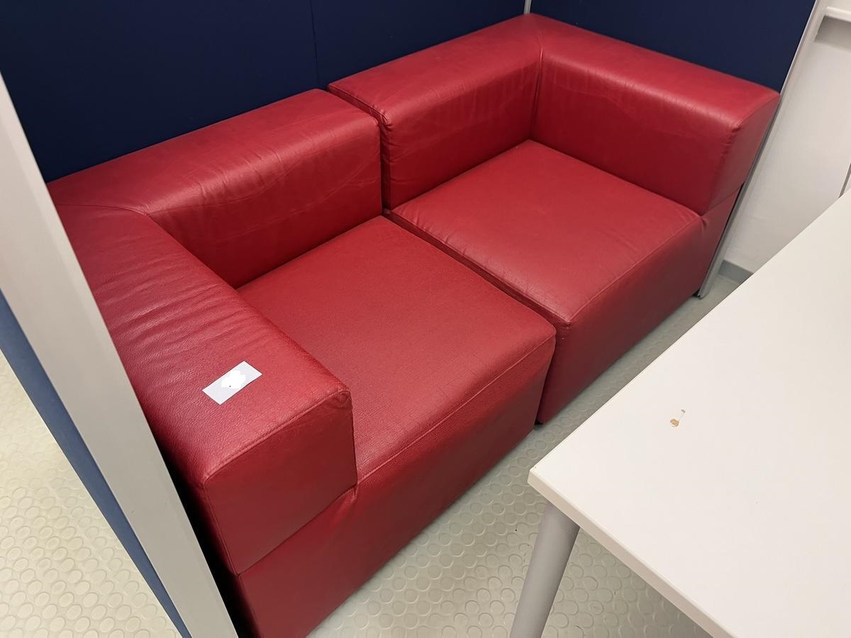 2teilige Sitzbankgruppe rot?d=2025-06-16 10:27:29