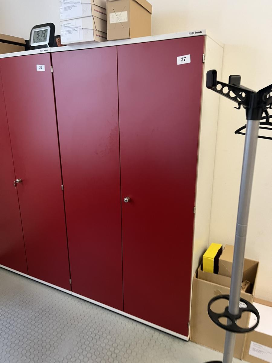 Doppeltür Aktenschrank Svoboda?d=2025-06-16 10:33:22