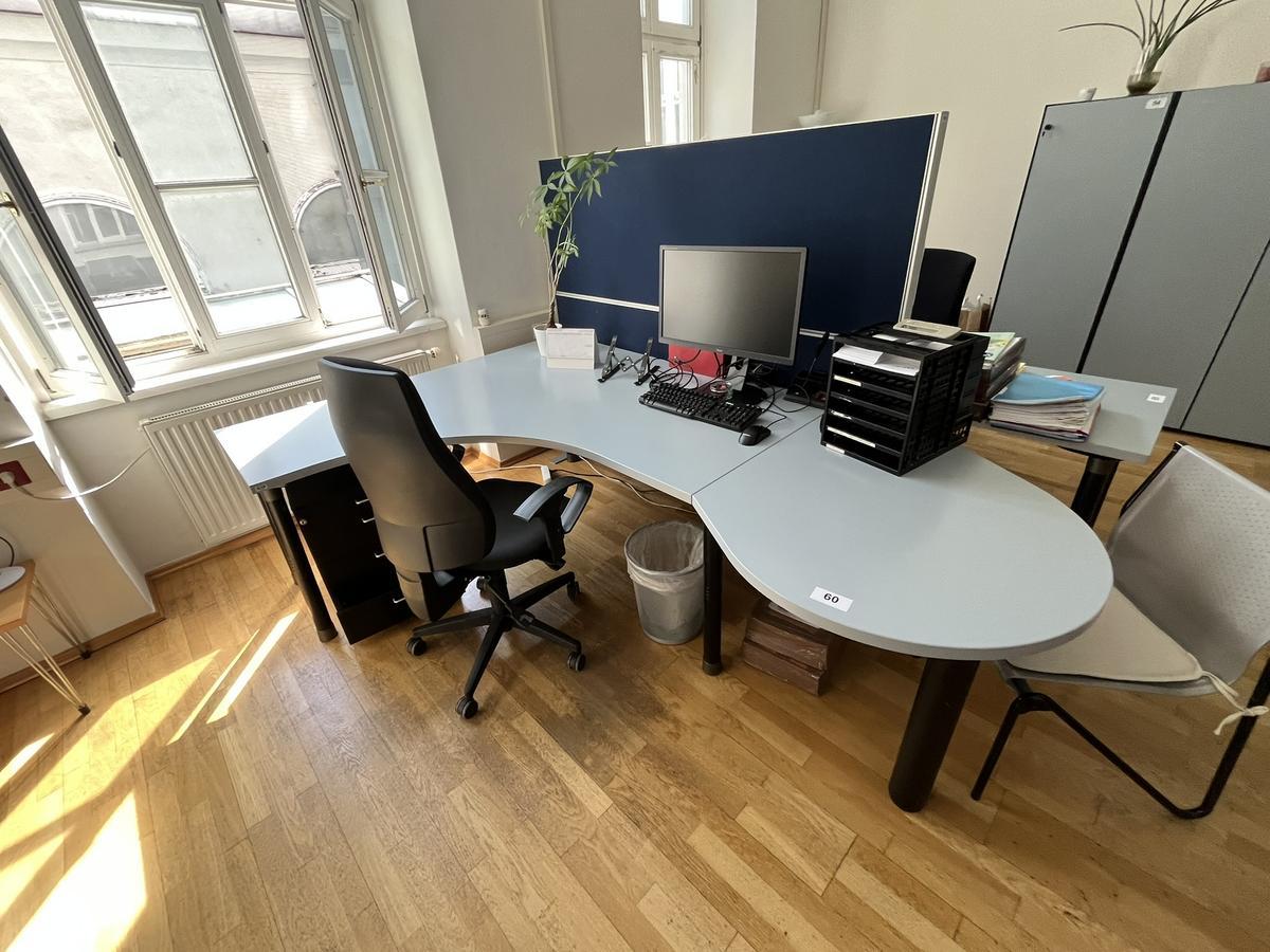 Schreibtisch 2-teilig geschwungen?d=2025-06-16 10:39:49