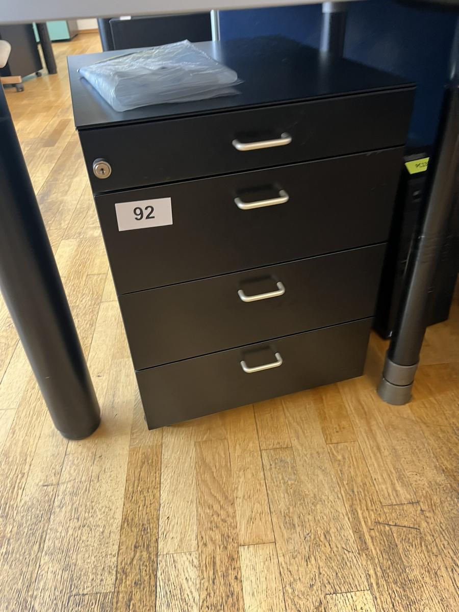 Rollcontainer?d=2025-06-16 19:41:25