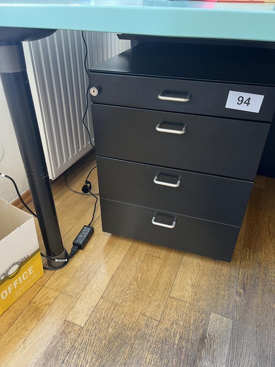 Rollcontainer?d=2025-06-16 19:44:48