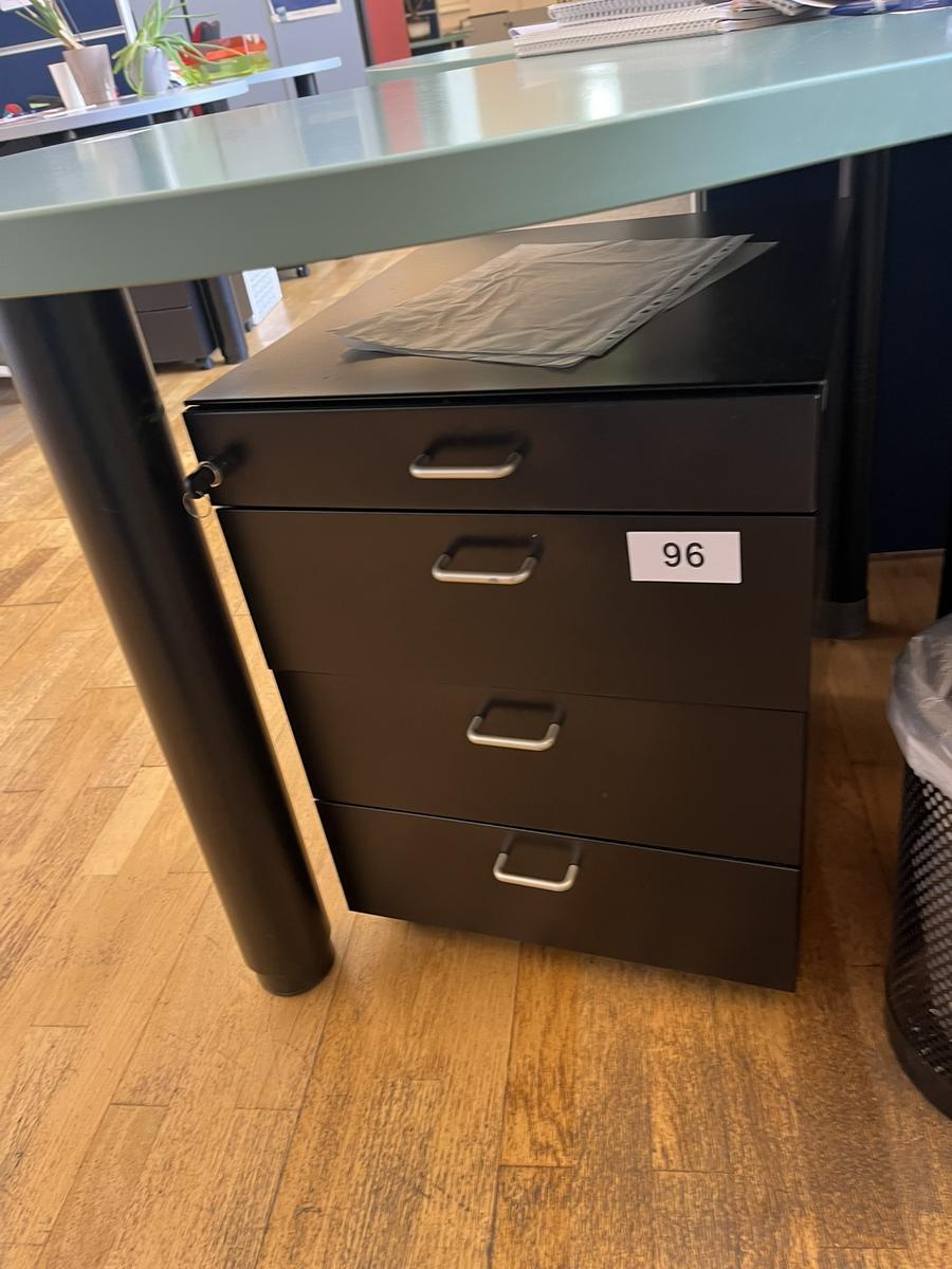Rollcontainer?d=2025-06-16 19:43:56