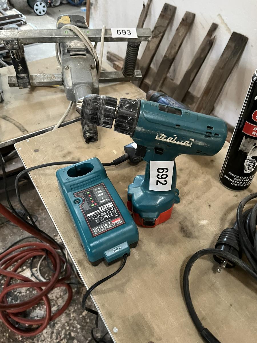 Makita Akkuschrauber mit Ladegerät Typ 6227D?d=2025-06-27 20:58:18
