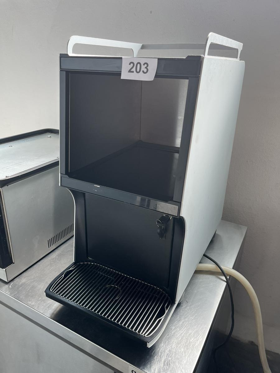 Milchkühler inkl. Tassenwärmer?d=2025-06-17 06:58:19