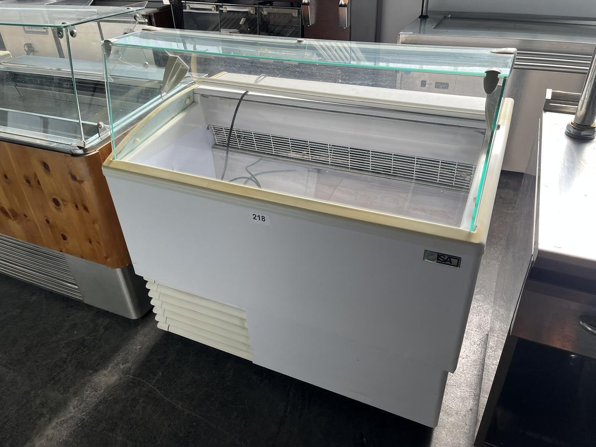 ISA Eisausgabepult Typ ISETTA 6R STD?d=2025-06-17 07:08:28