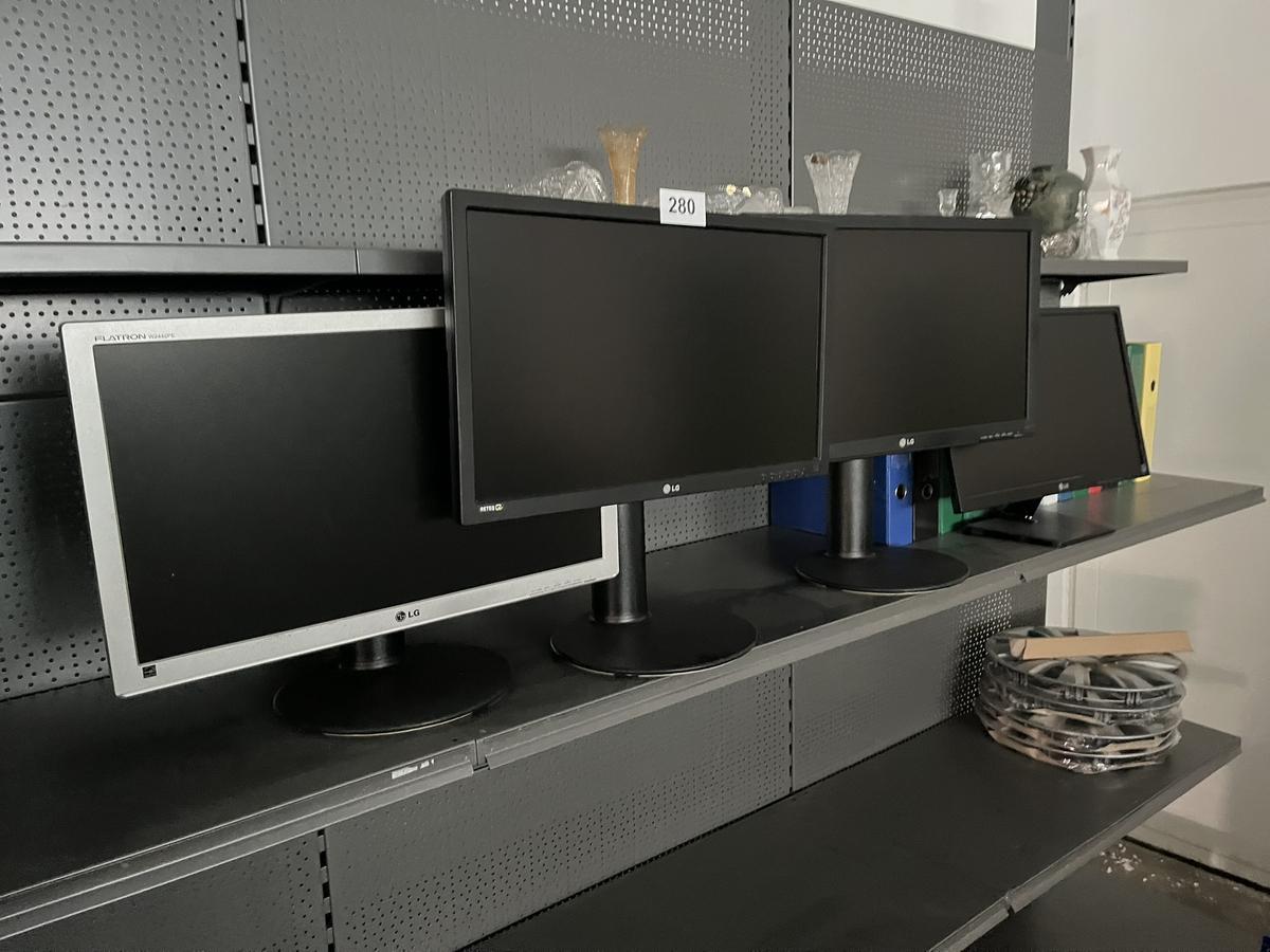 4 Stk. LG Monitoren