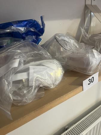 Schutzbrillen in Kunststoff - Regalinhalt Schutzbrillen in Kunststoff - Regalinhalt