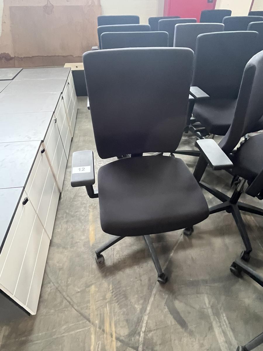 VIASIT - Neudörfler ergonomischer Bürodrehstuhl, schwarz, mit Armlehnen, Neigung, höhenverstellbar