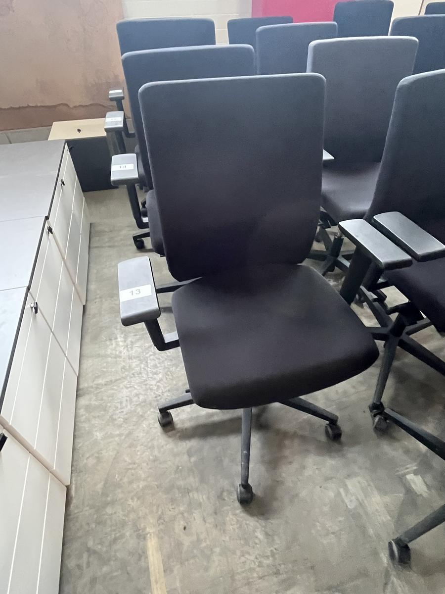 VIASIT - Neudörfler ergonomischer Bürodrehstuhl, schwarz, mit Armlehnen, Neigung, höhenverstellbar