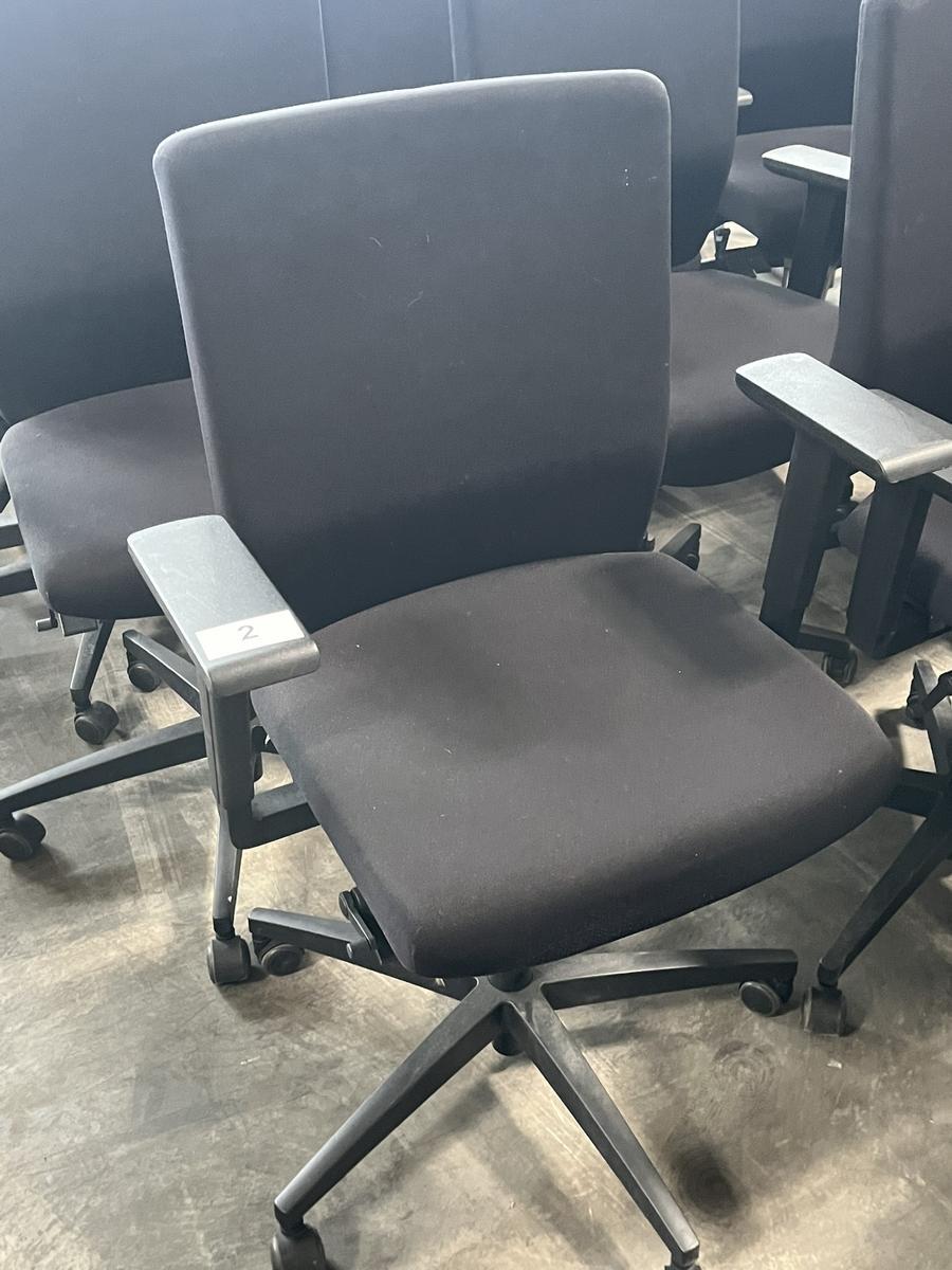 VIASIT - Neudörfler ergonomischer Bürodrehstuhl, schwarz, mit Armlehnen, Neigung, höhenverstellbar
