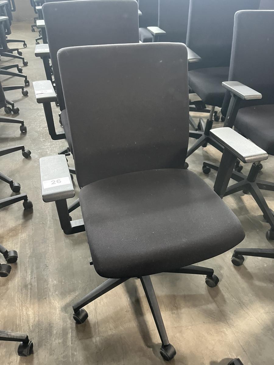 VIASIT - Neudörfler ergonomischer Bürodrehstuhl, schwarz, mit Armlehnen, Neigung, höhenverstellbar
