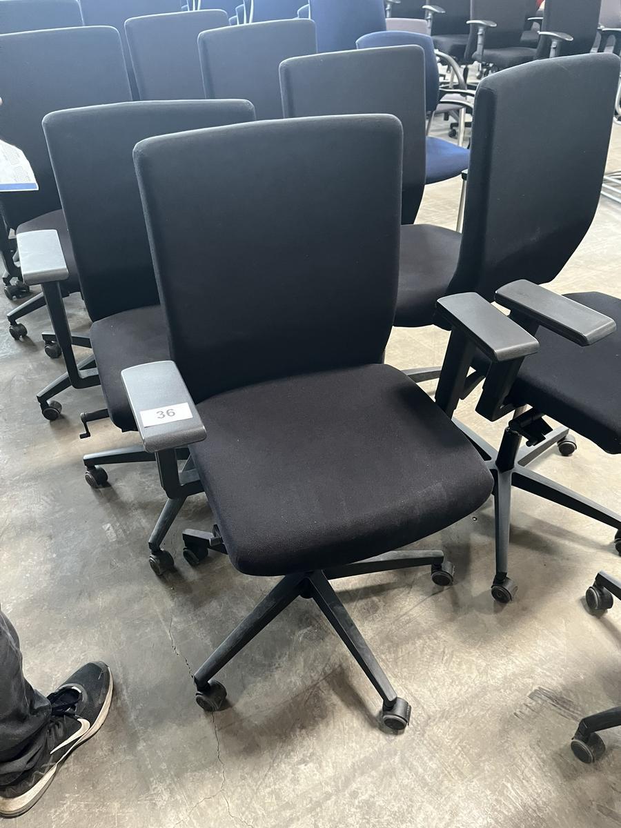 VIASIT - Neudörfler ergonomischer Bürodrehstuhl, schwarz, mit Armlehnen, Neigung, höhenverstellbar