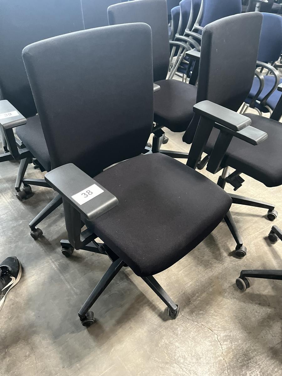 VIASIT - Neudörfler ergonomischer Bürodrehstuhl, schwarz, mit Armlehnen, Neigung, höhenverstellbar