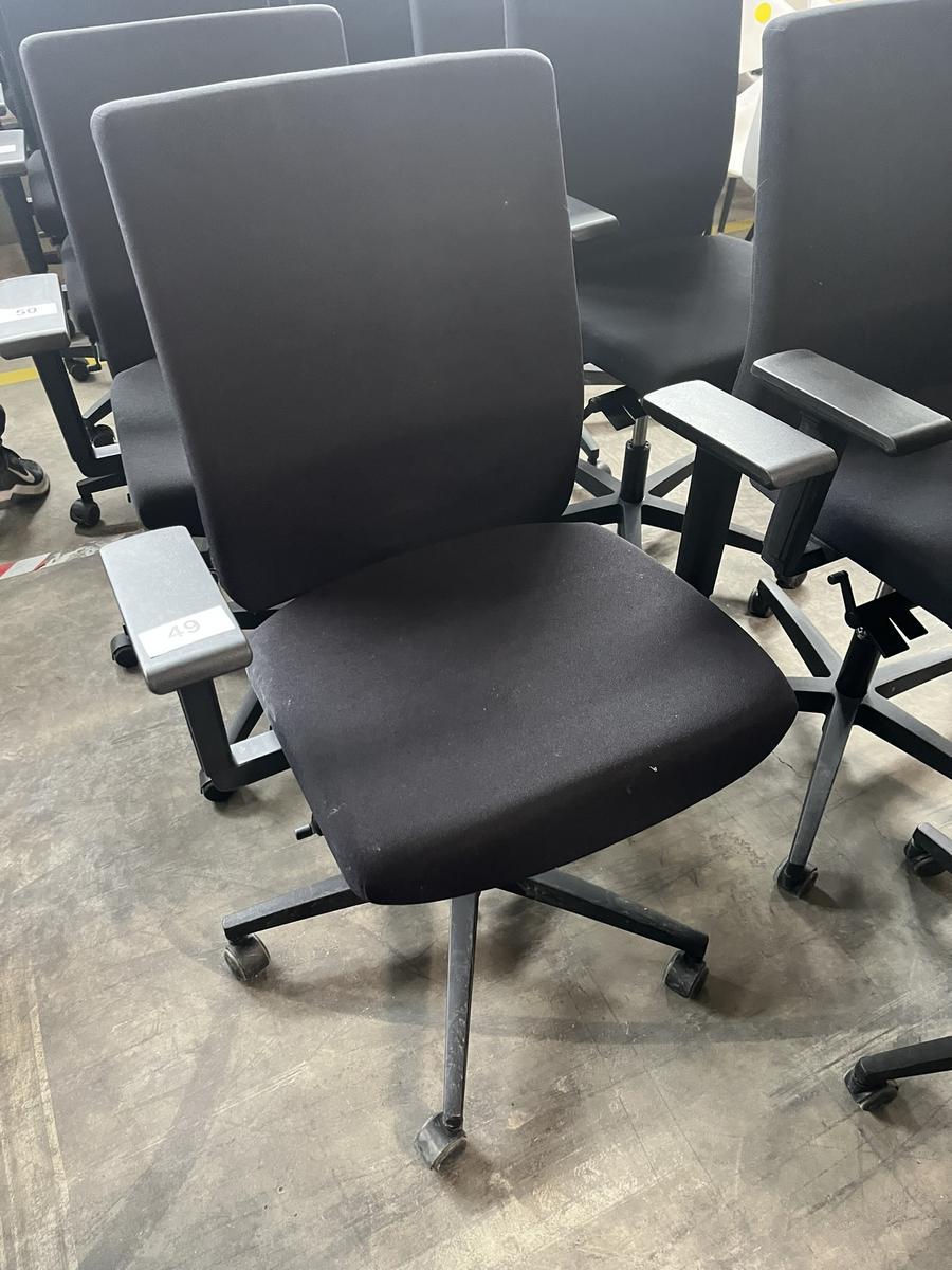 VIASIT - Neudörfler ergonomischer Bürodrehstuhl, schwarz, mit Armlehnen, Neigung, höhenverstellbar