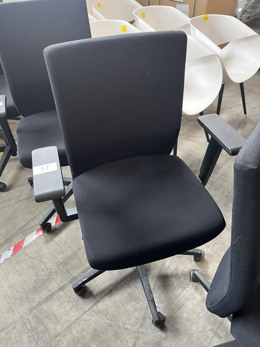 VIASIT - Neudörfler ergonomischer Bürodrehstuhl, schwarz, mit Armlehnen, Neigung, höhenverstellbar