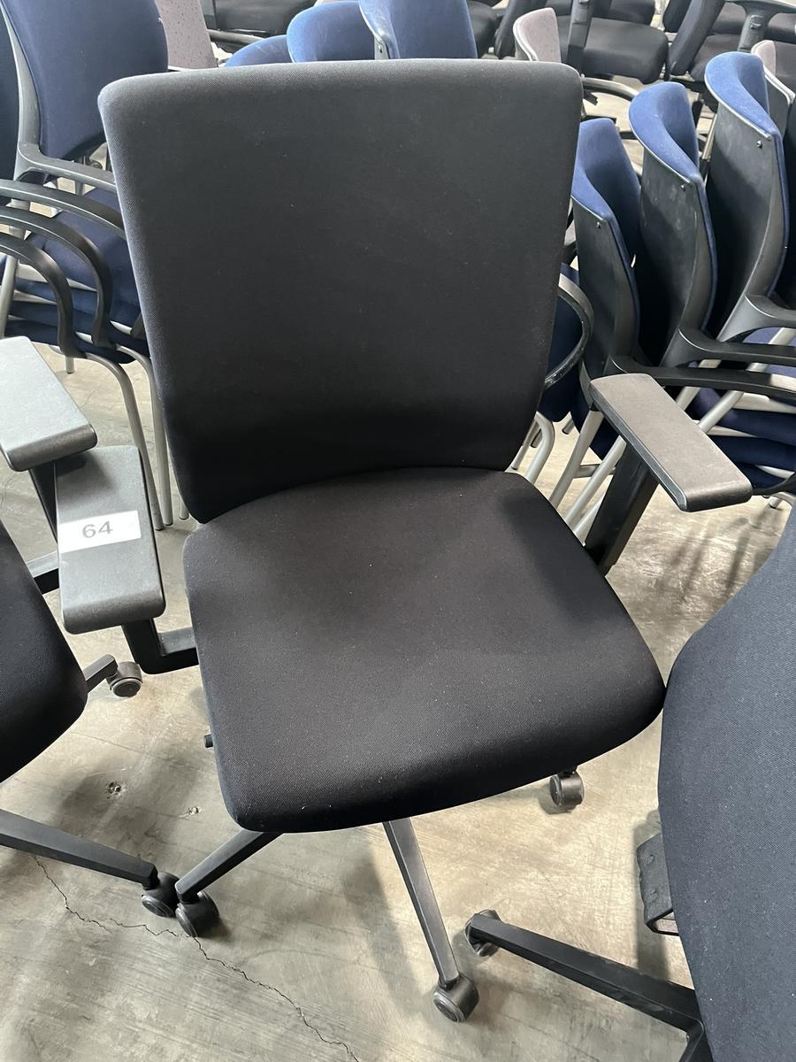 VIASIT - Neudörfler ergonomischer Bürodrehstuhl, schwarz, mit Armlehnen, Neigung, höhenverstellbar?d=2025-06-20 19:26:44