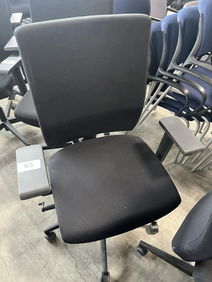VIASIT - Neudörfler ergonomischer Bürodrehstuhl, schwarz, mit Armlehnen, Neigung, höhenverstellbar?d=2025-06-20 15:24:47