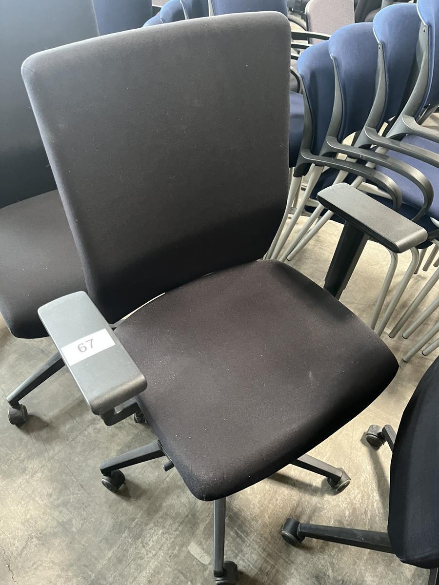 VIASIT - Neudörfler ergonomischer Bürodrehstuhl, schwarz, mit Armlehnen, Neigung, höhenverstellbar?d=2025-06-20 07:06:23