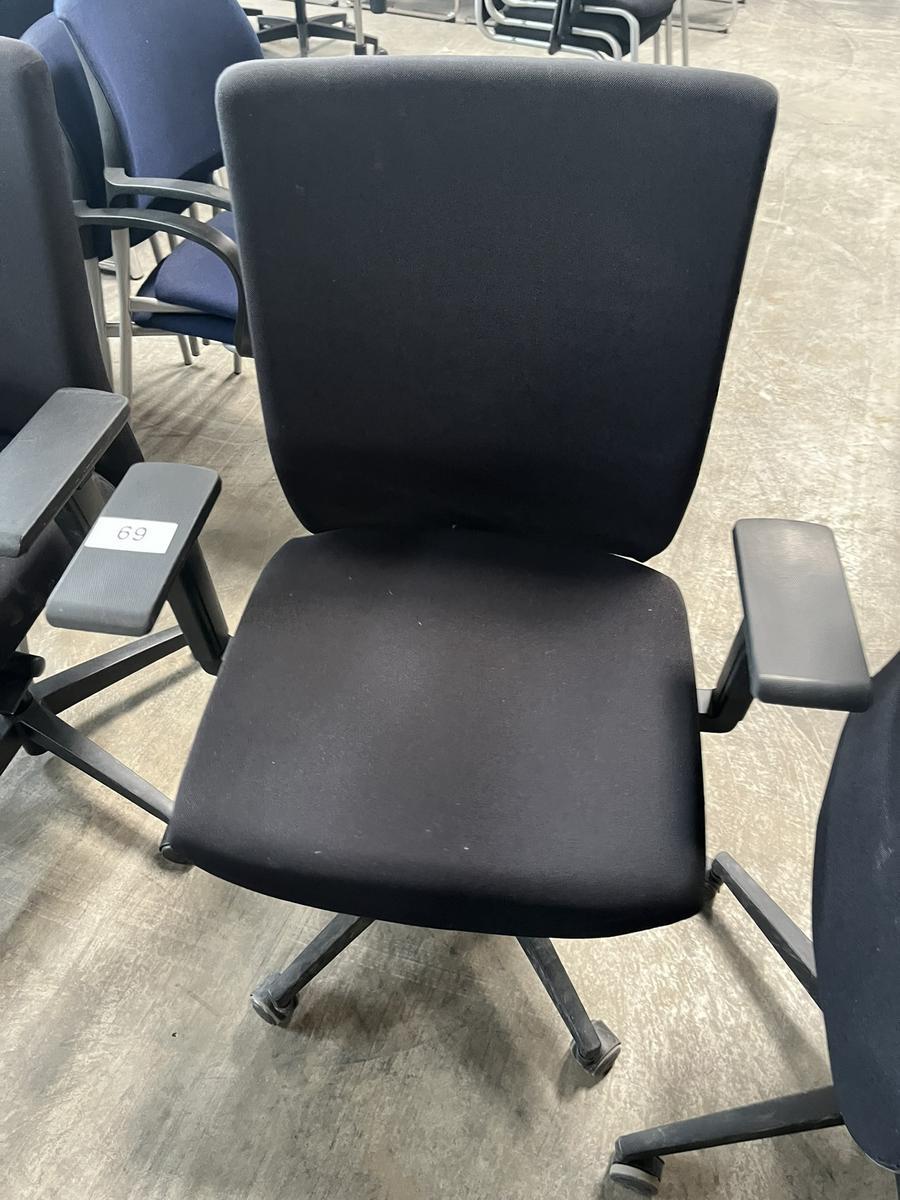 VIASIT - Neudörfler ergonomischer Bürodrehstuhl, schwarz, mit Armlehnen, Neigung, höhenverstellbar?d=2025-06-19 21:21:03