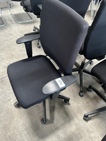 VIASIT - Neudörfler ergonomischer Bürodrehstuhl, schwarz, mit Armlehnen, Neigung, höhenverstellbar VIASIT - Neudörfler ergonomischer Bürodrehstuhl, schwarz, mit Armlehnen, Neigung, höhenverstellbar