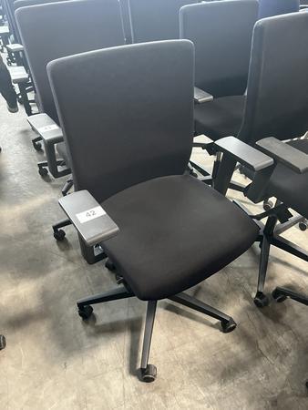 VIASIT - Neudörfler ergonomischer Bürodrehstuhl, schwarz, mit Armlehnen, Neigung, höhenverstellbar VIASIT - Neudörfler ergonomischer Bürodrehstuhl, schwarz, mit Armlehnen, Neigung, höhenverstellbar