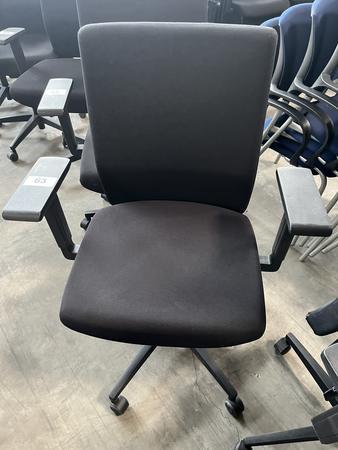 VIASIT - Neudörfler ergonomischer Bürodrehstuhl, schwarz, mit Armlehnen, Neigung, höhenverstellbar VIASIT - Neudörfler ergonomischer Bürodrehstuhl, schwarz, mit Armlehnen, Neigung, höhenverstellbar
