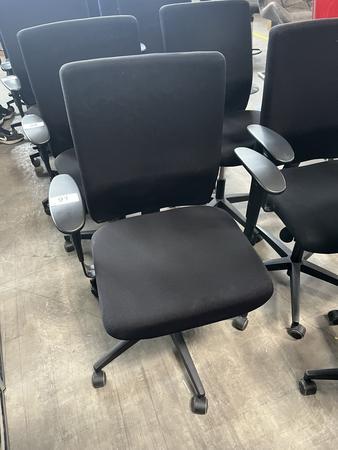 VIASIT - Neudörfler ergonomischer Bürodrehstuhl, schwarz, mit Armlehnen, Neigung, höhenverstellbar VIASIT - Neudörfler ergonomischer Bürodrehstuhl, schwarz, mit Armlehnen, Neigung, höhenverstellbar