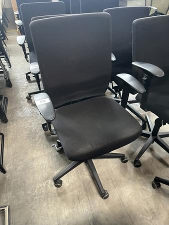 VIASIT - Neudörfler ergonomischer Bürodrehstuhl, schwarz, mit Armlehnen, Neigung, höhenverstellbar VIASIT - Neudörfler ergonomischer Bürodrehstuhl, schwarz, mit Armlehnen, Neigung, höhenverstellbar