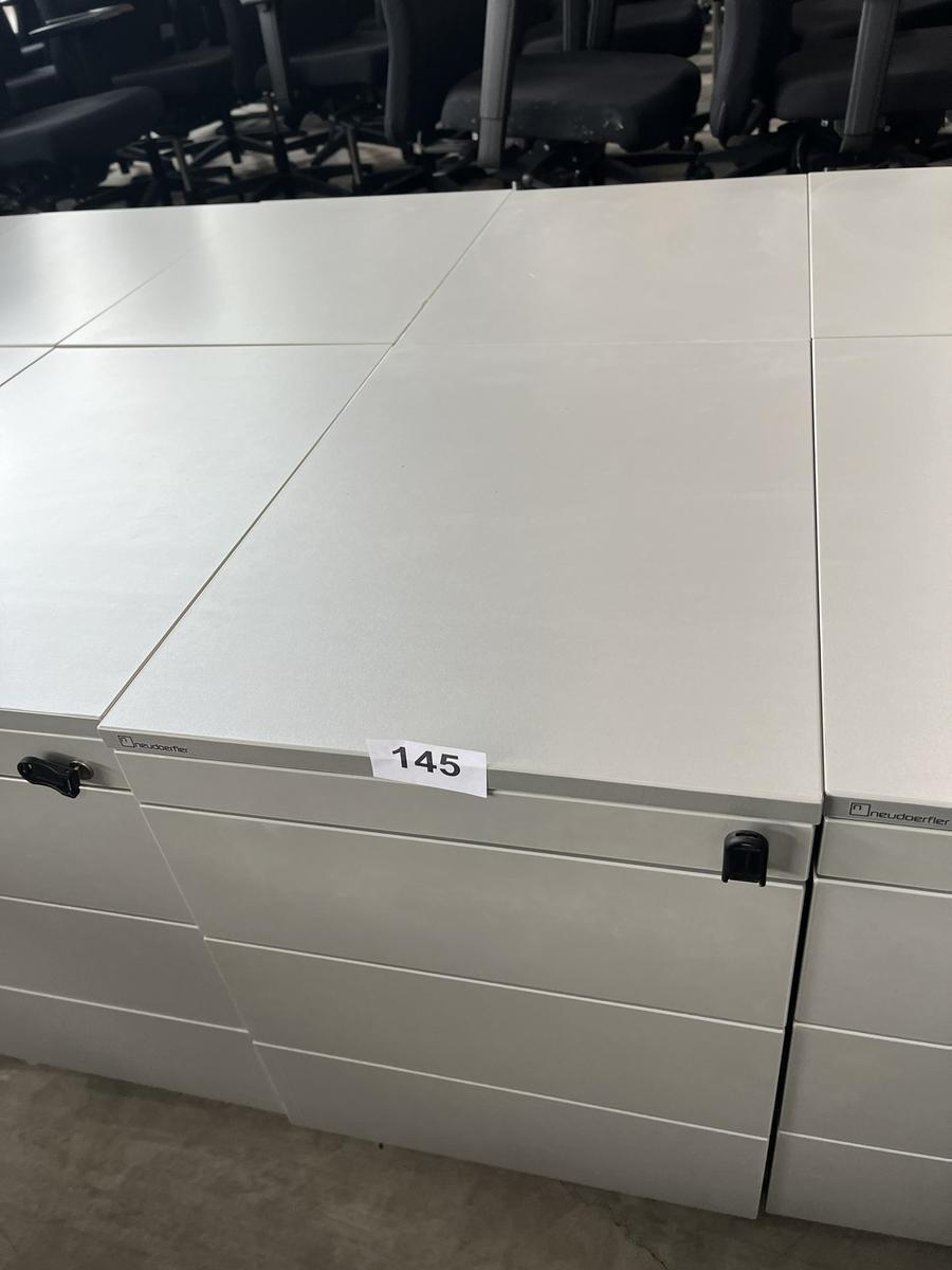 Neudörfler Rollcontainer