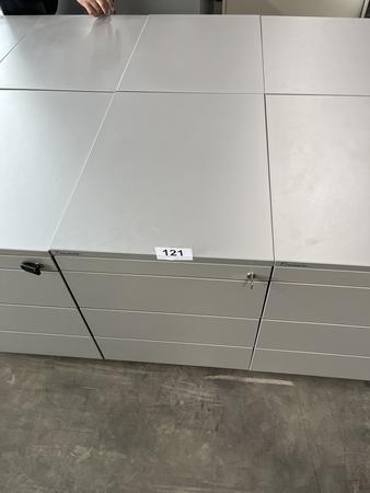 Neudörfler Rollcontainer, mit Schlüssel, silber, ca. 43x60x55cm, 4 Laden Neudörfler Rollcontainer, mit Schlüssel, silber, ca. 43x60x55cm, 4 Laden