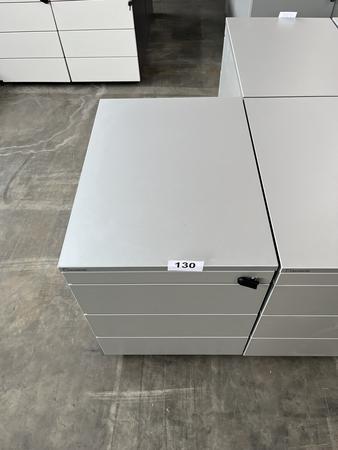 Neudörfler Rollcontainer, mit Schlüssel, silber, ca. 43x60x55cm, 4 Laden Neudörfler Rollcontainer, mit Schlüssel, silber, ca. 43x60x55cm, 4 Laden