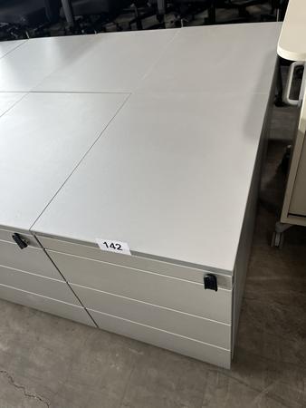 Neudörfler Rollcontainer, mit Schlüssel, silber, ca. 43x60x55cm, 4 Laden Neudörfler Rollcontainer, mit Schlüssel, silber, ca. 43x60x55cm, 4 Laden